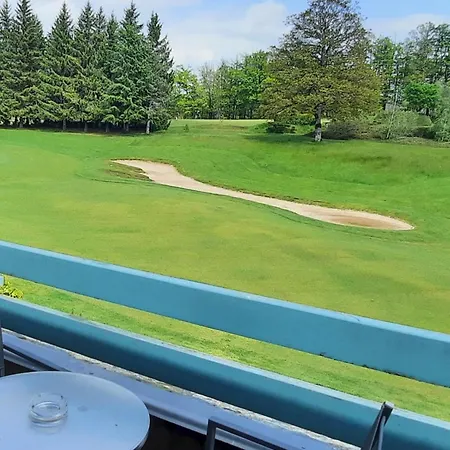 Gites du golf de Laguiole Soulages-Bonneval Extérieur photo